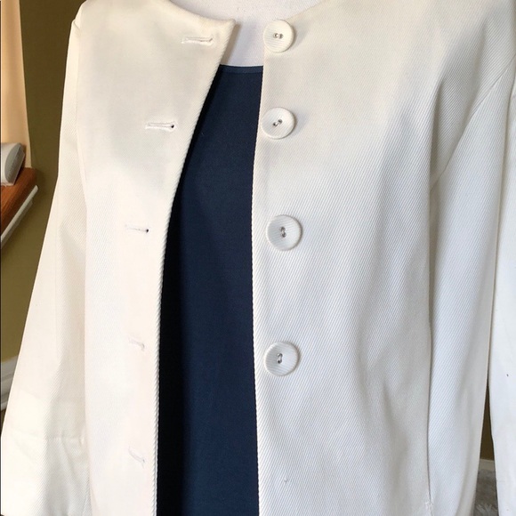 White Blazer - Picture 3 of 4